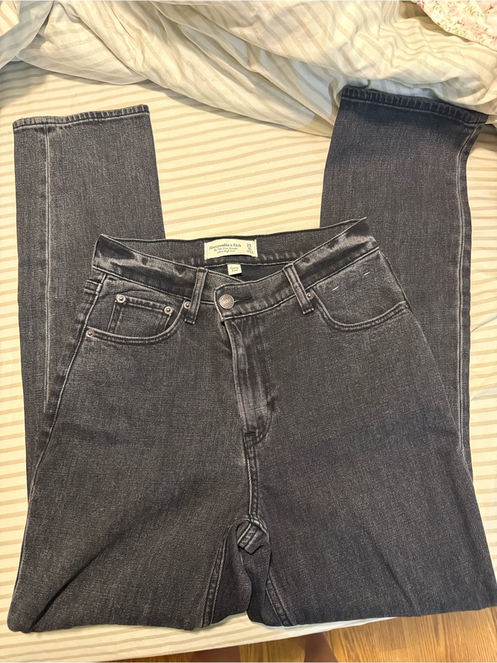 Abercrombie & Fitch washed black 90s ultra high rise slim straight jeans